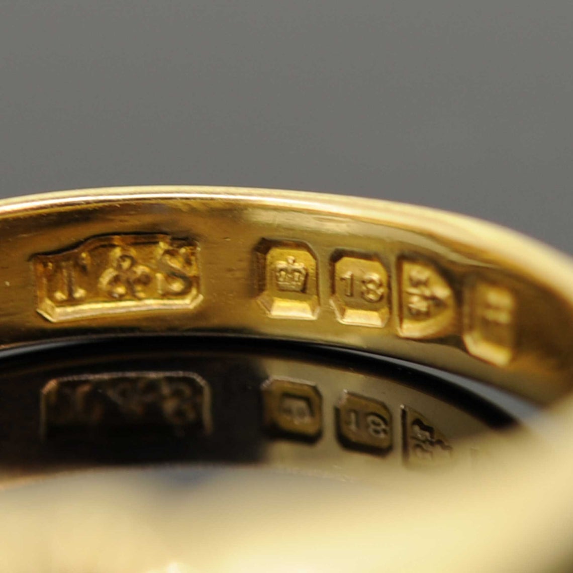 Gentleman's 18ct Yellow Gold Old Cut Diamond Gypsy Set Ring