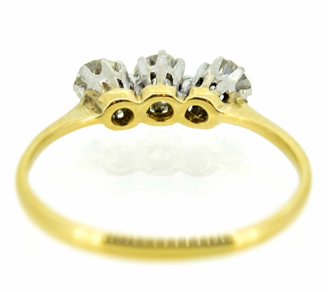 Early 20th Century 18ct Yellow Gold Old Cut Diamond Three Stone Ring