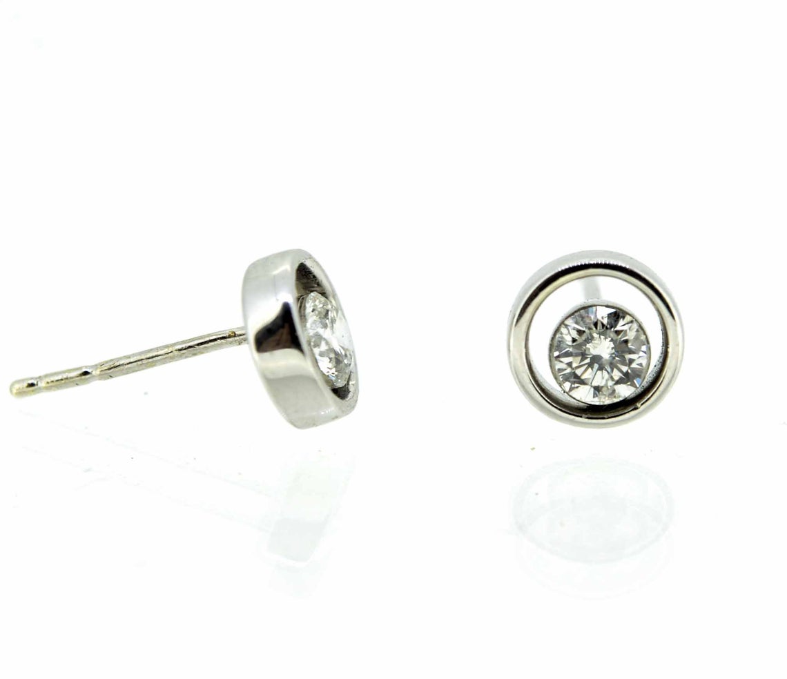 9ct White Gold Diamond Halo Stud Earrings
