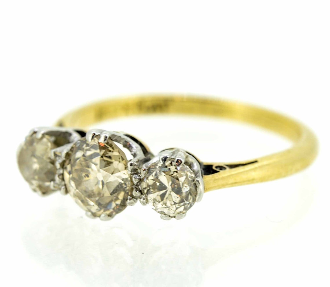 Early 20th Century 18ct & Platinum Diamond Three Stone Ring