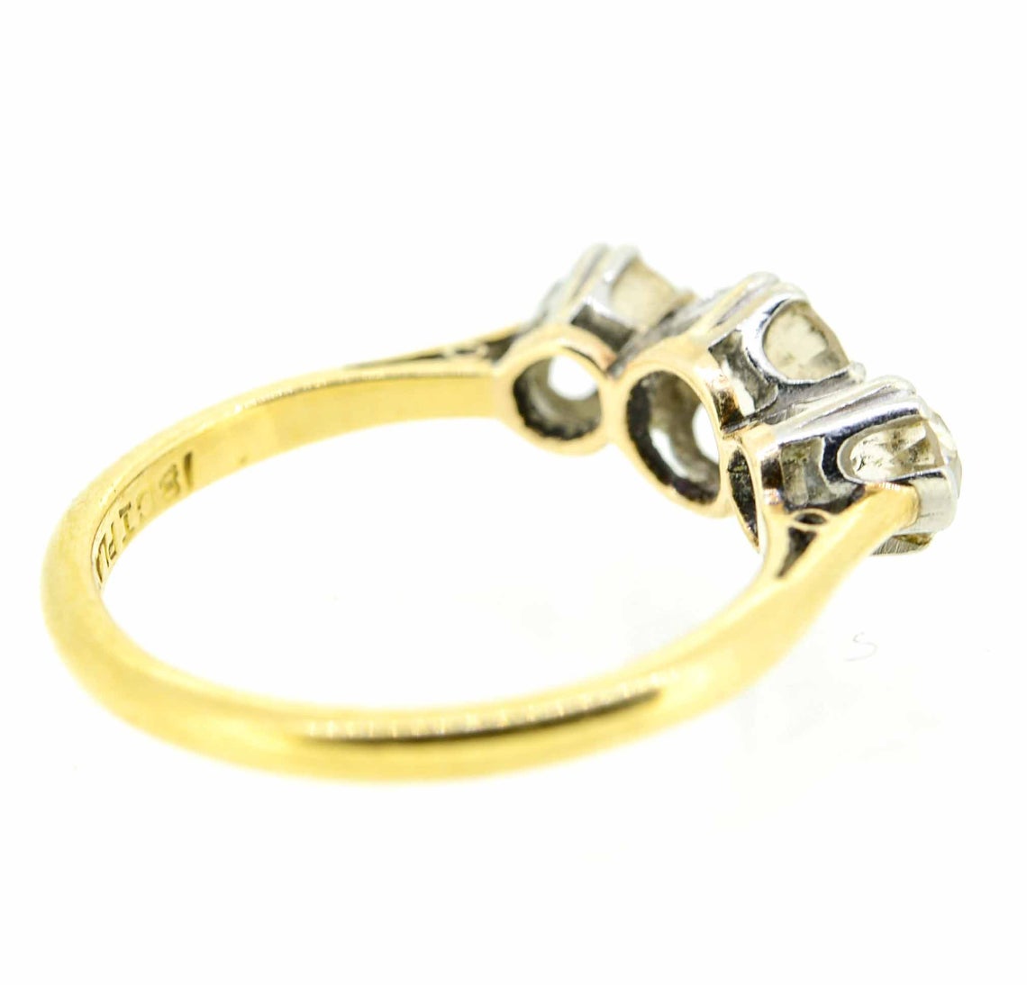 Early 20th Century 18ct & Platinum Diamond Three Stone Ring
