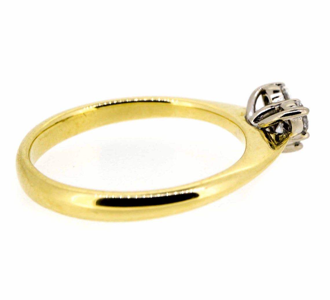 18ct Yellow Gold Diamond Heart Cluster Ring