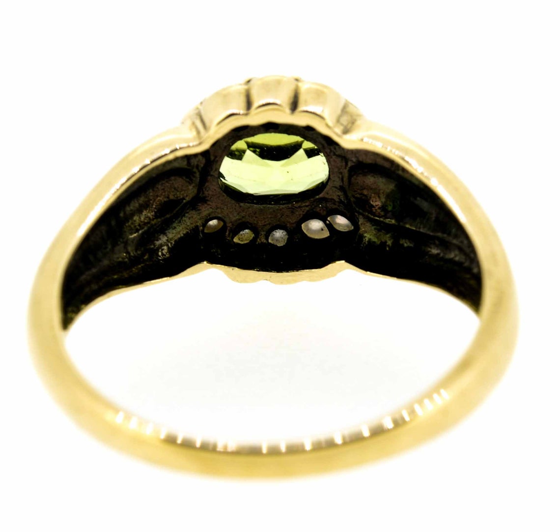 9ct Yellow Gold Antique Style Peridot and Seed Pearl Dress Ring