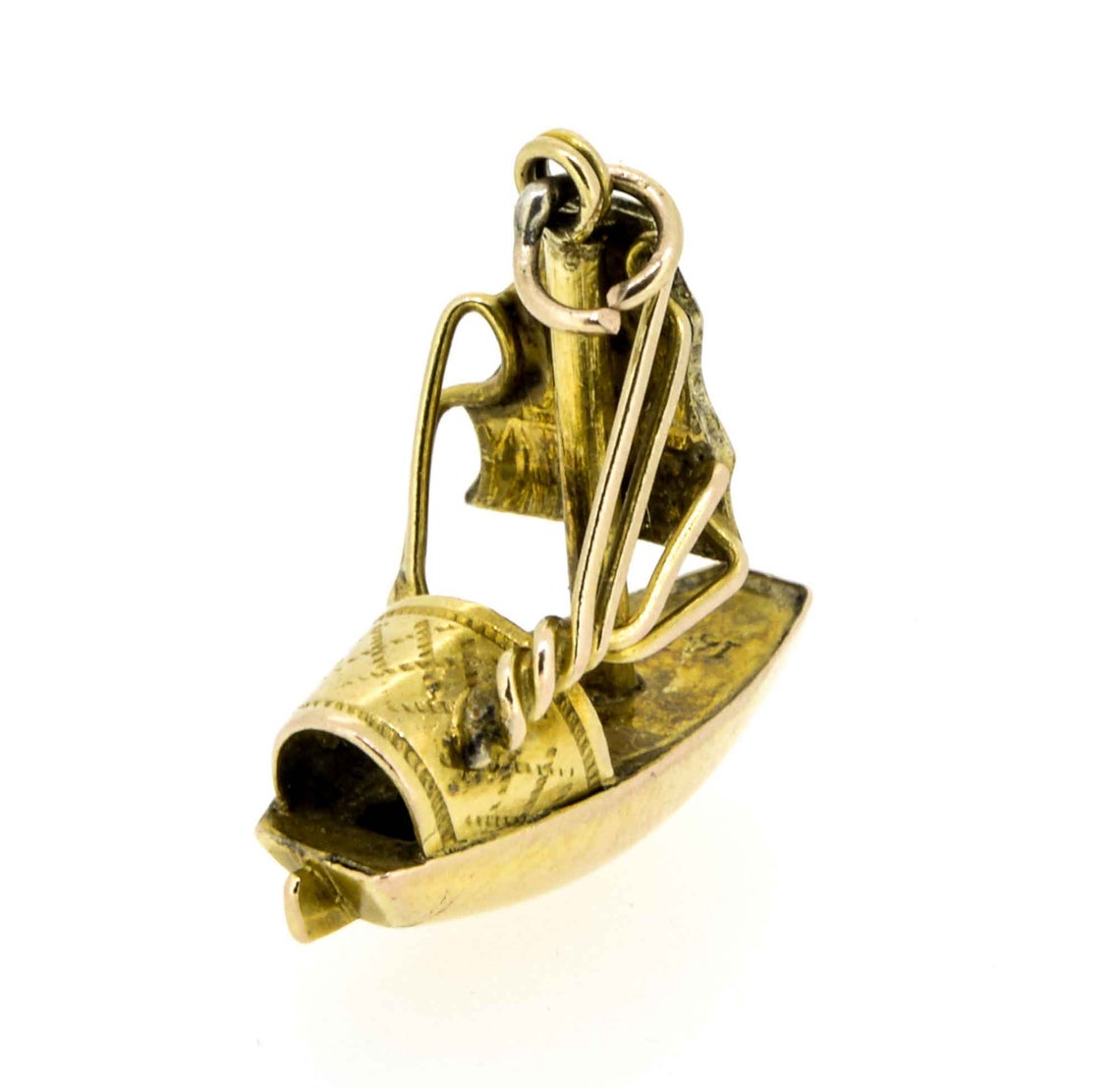 1960s 14k Sampan Novelty Charm