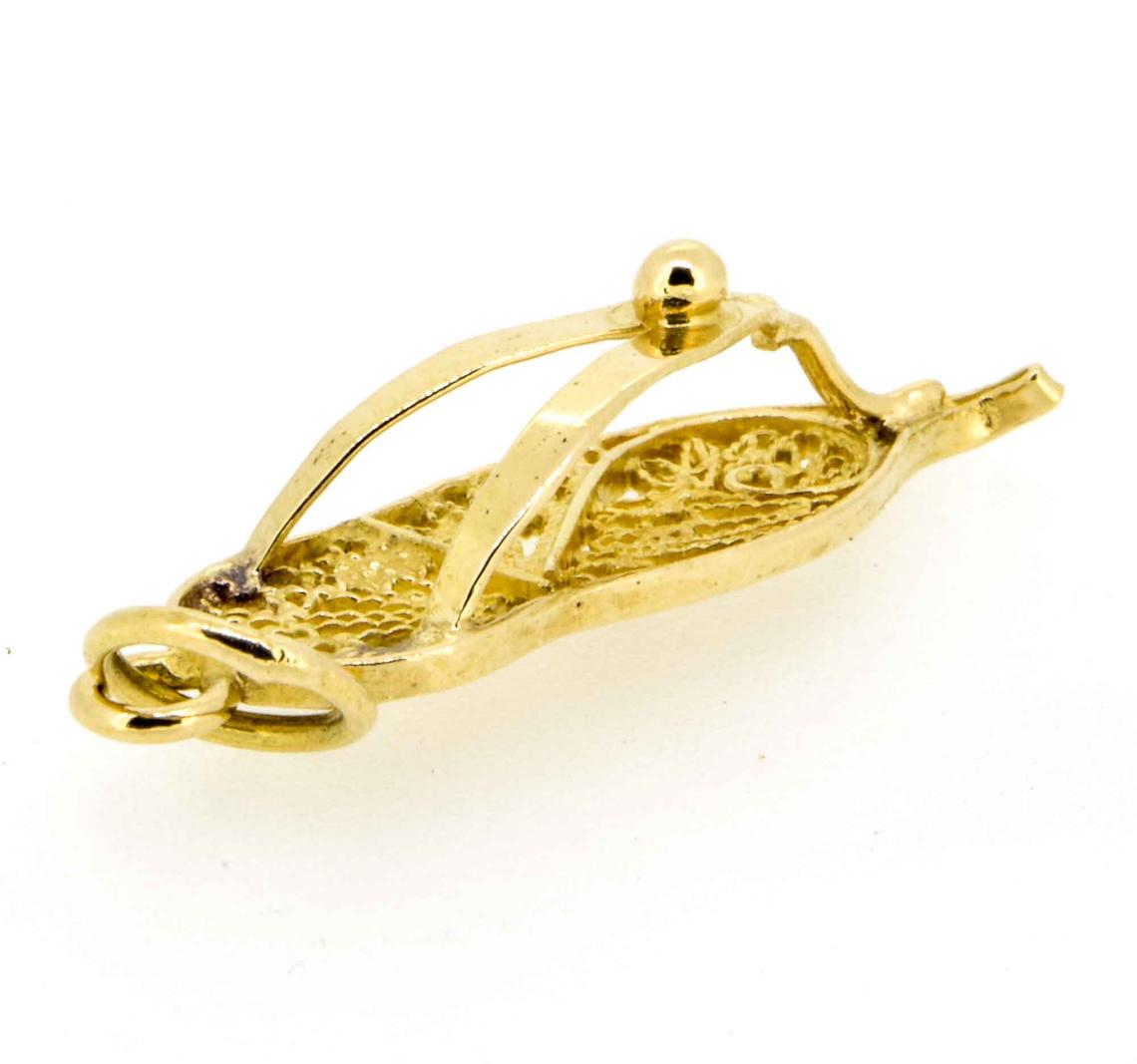 1960s 18ct Gold Sandal Novelty Charm/Pendant