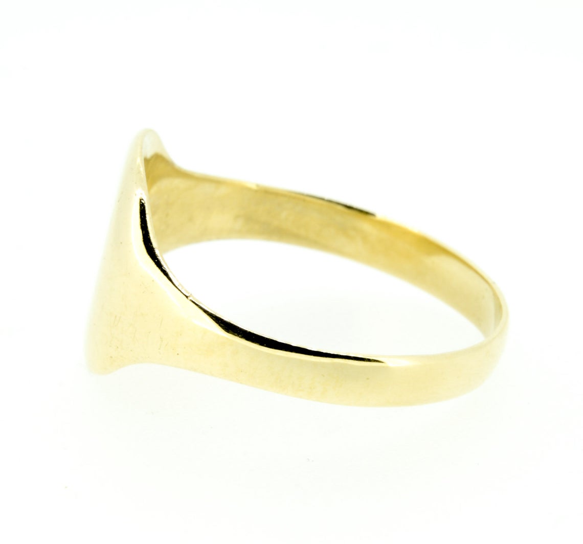 Early 20th Century 9ct Yellow Gold Cushion Shape Signet Ring