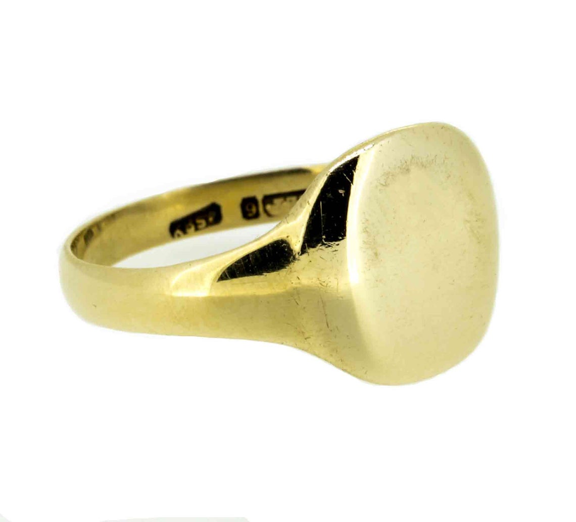 Early 20th Century 9ct Yellow Gold Cushion Shape Signet Ring
