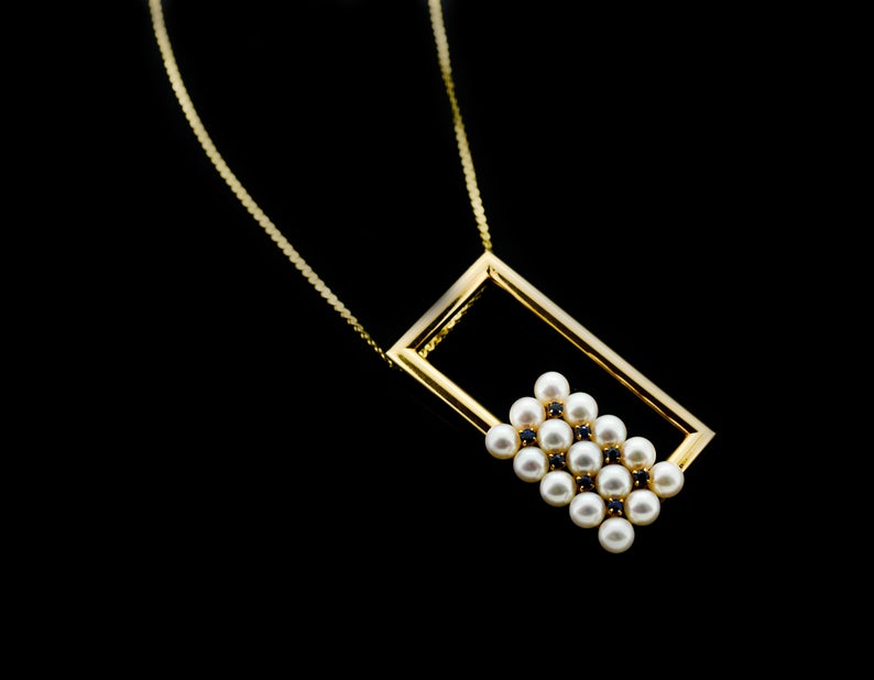 1960s 18ct Akoya Pearl and Sapphire Pendant
