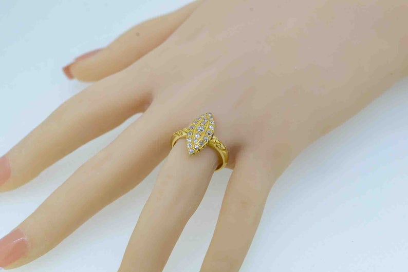 Victorian 18ct Yellow Gold Diamond Navette-Shaped Cluster Ring