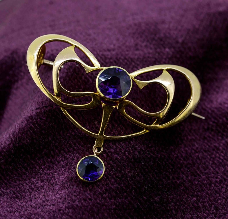 Art Nouveau 15ct Yellow Gold Amethyst Brooch