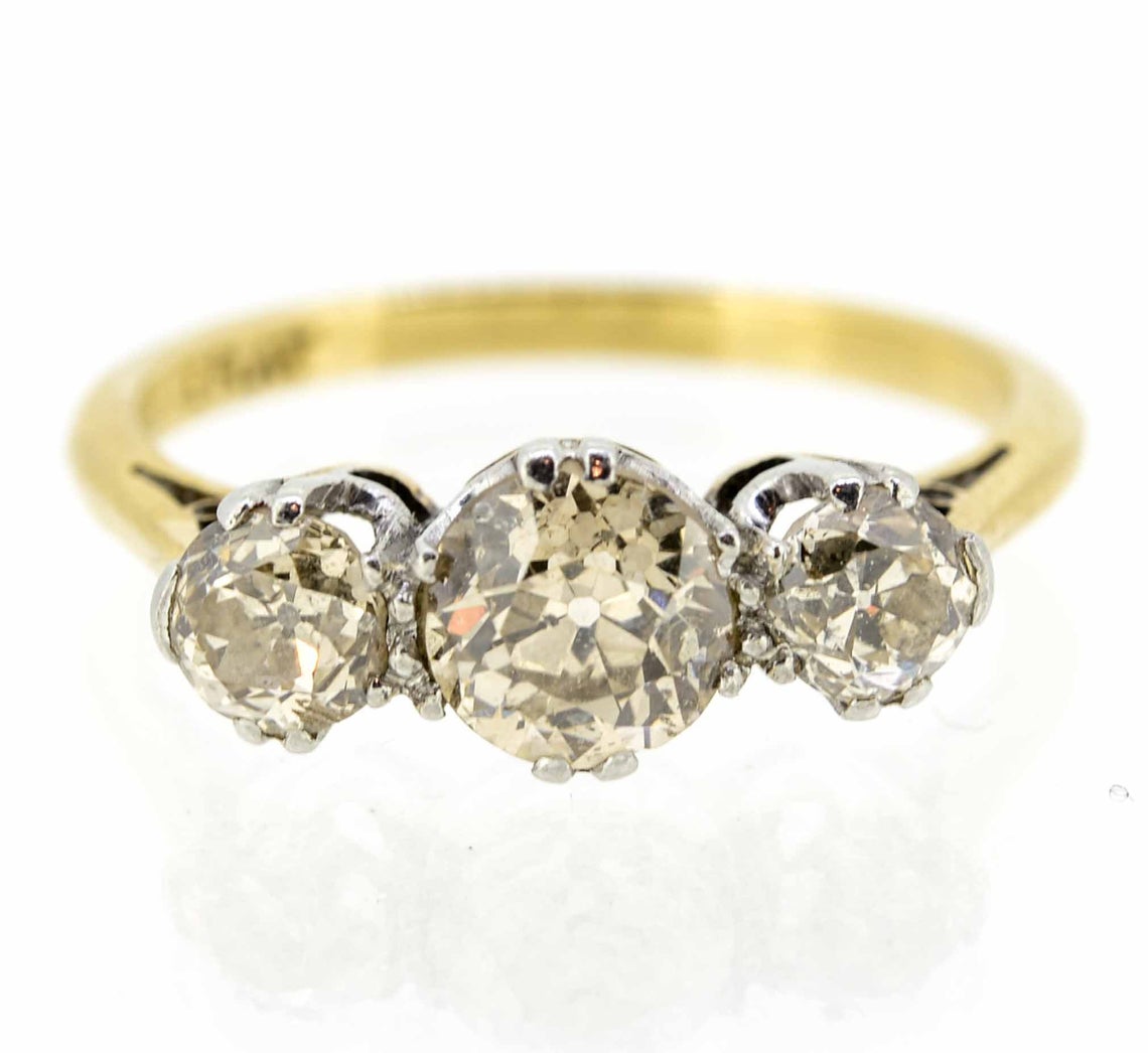 Early 20th Century 18ct & Platinum Diamond Three Stone Ring