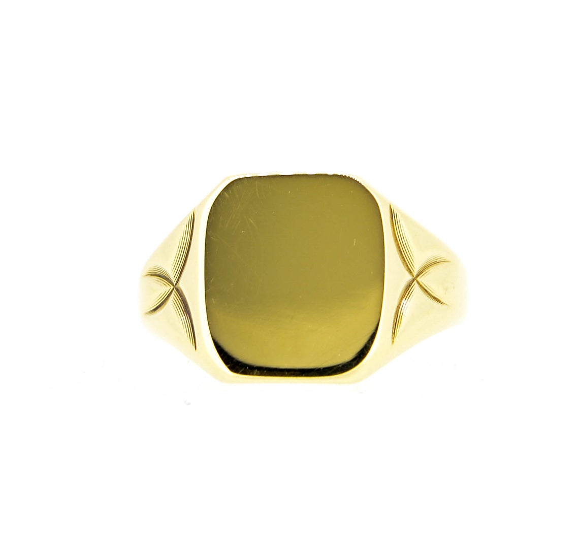 Vintage Gents 9ct Gold Heavy Signet Ring