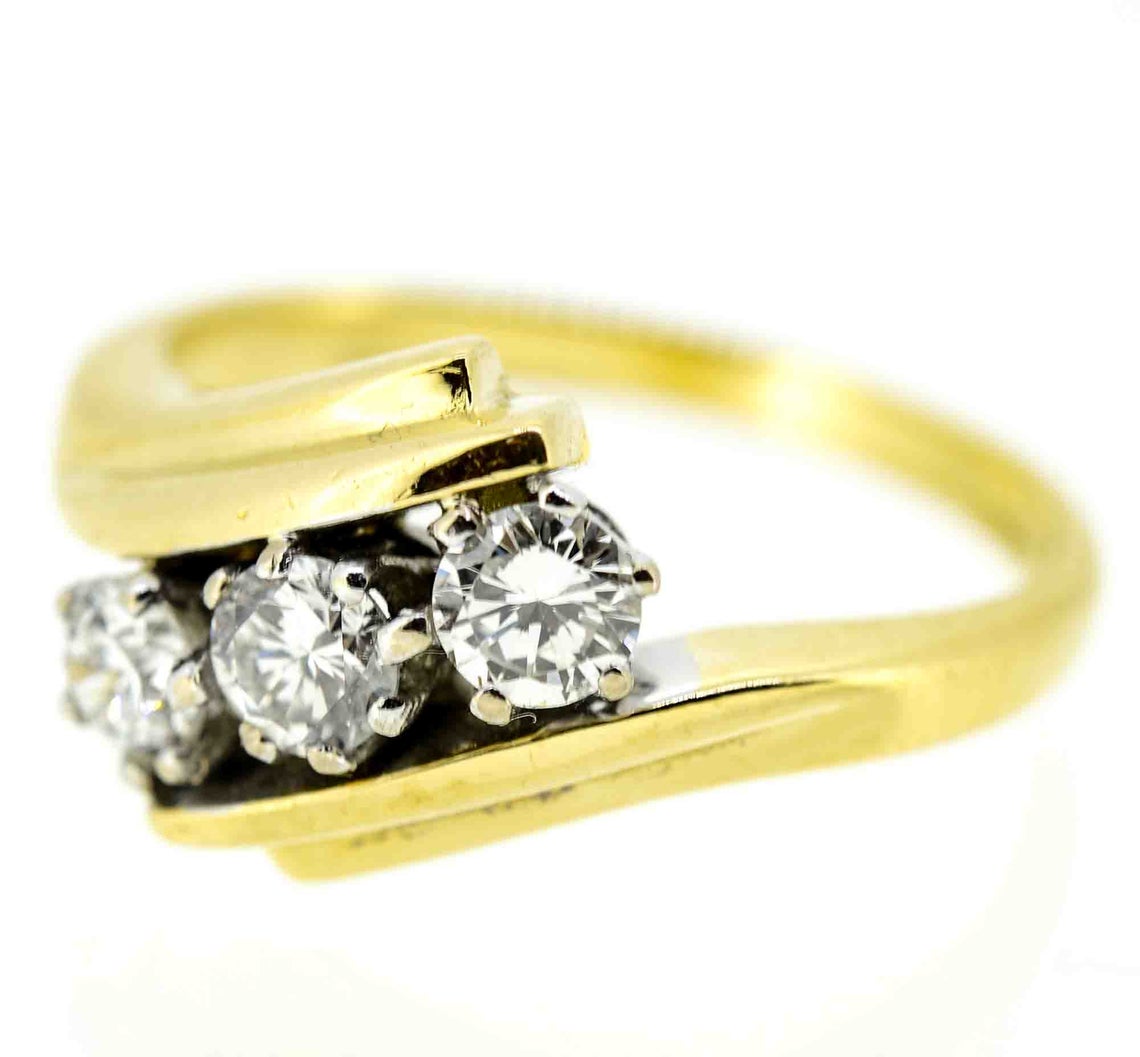 18ct Yellow Gold Diamond Three Stone Crossover Ring
